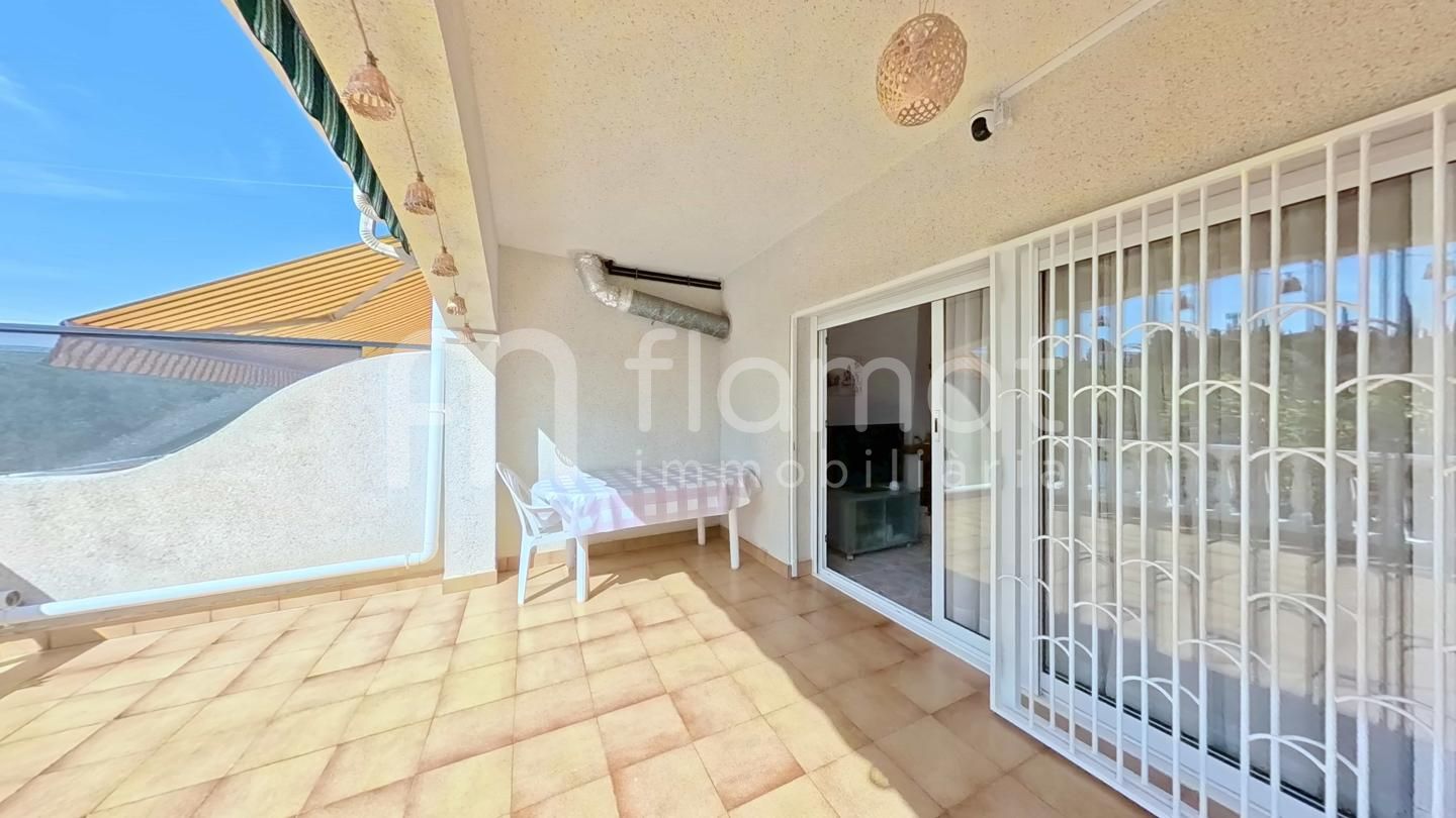 villas en santa-oliva · carrer-del-clavell-43710 295000€