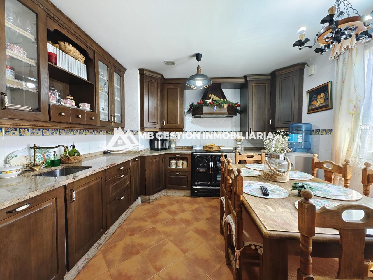Casa / chalet en Hospital / Universidad / Vivero, Fuenlabrada, Madrid de 220 m2