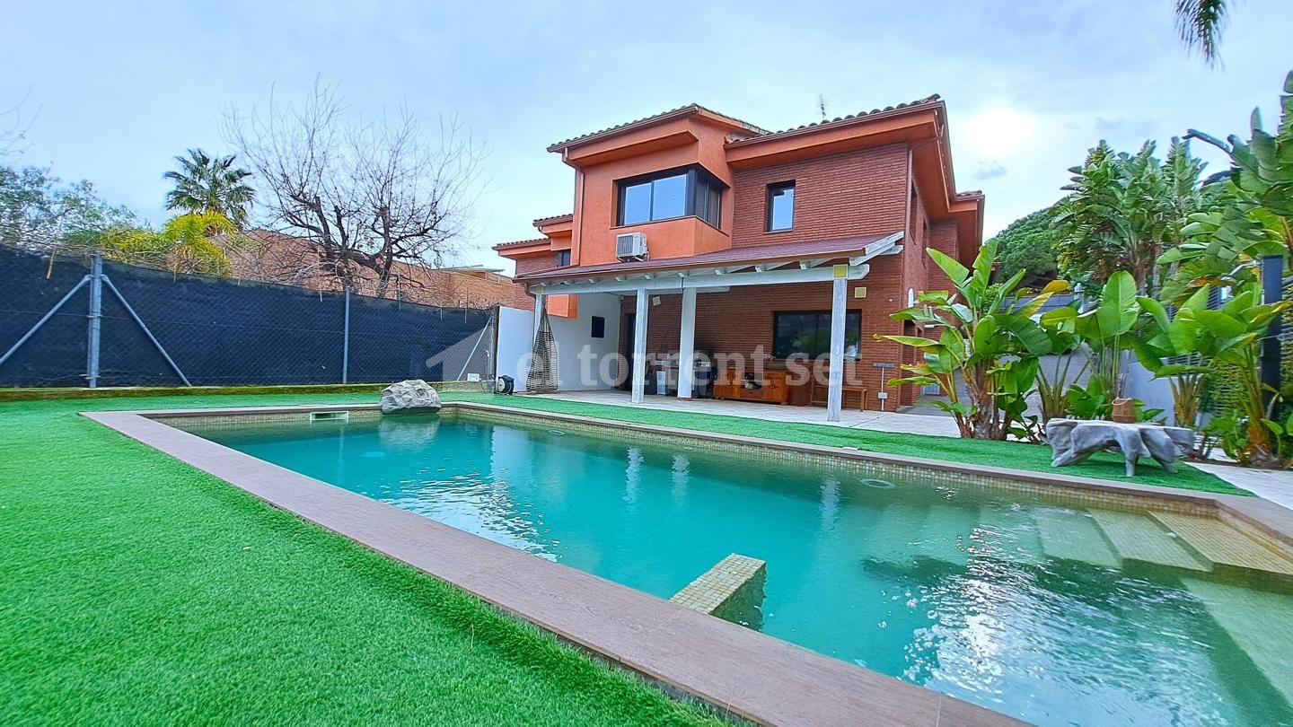 Casa / chalet en Can Barrau, Argentona, Barcelona de 310 m2