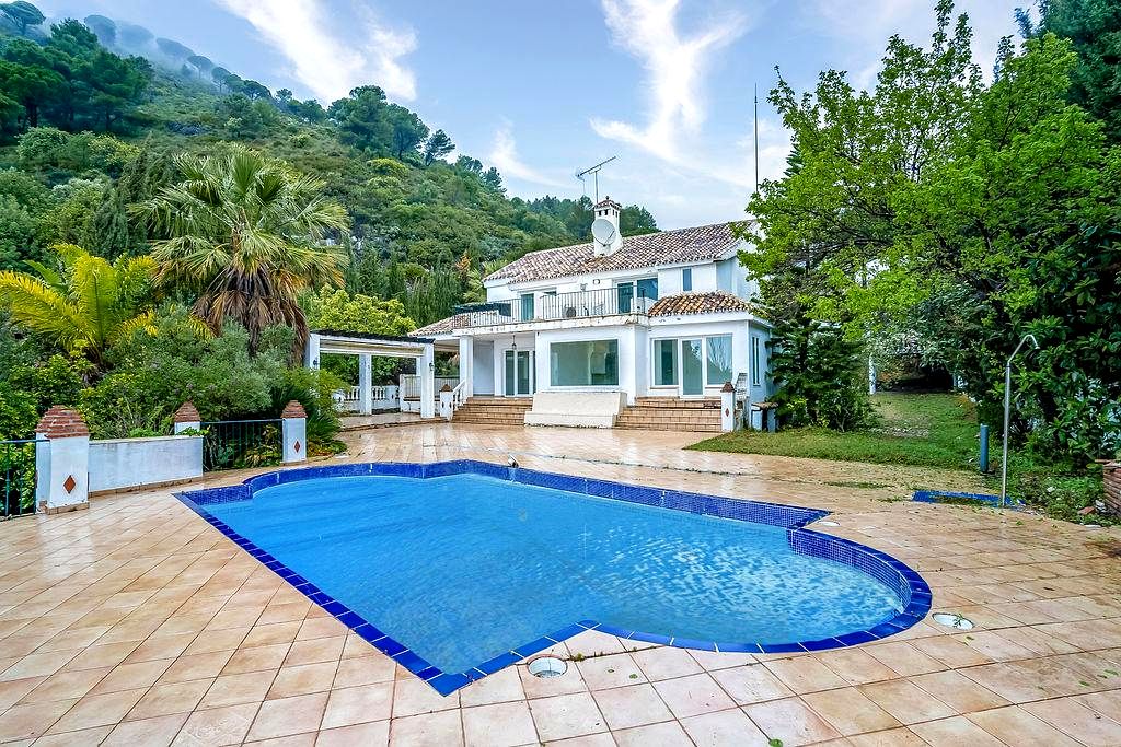 Casa / chalet en Calle Los Canasteros, Ojén, Málaga de 273 m2