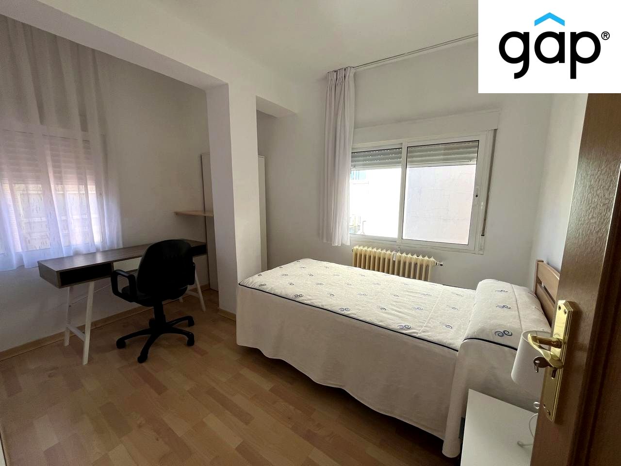 Habitación en Calle del Poeta Diego Jesus Jimenez, Cuenca, Cuenca de 106 m2