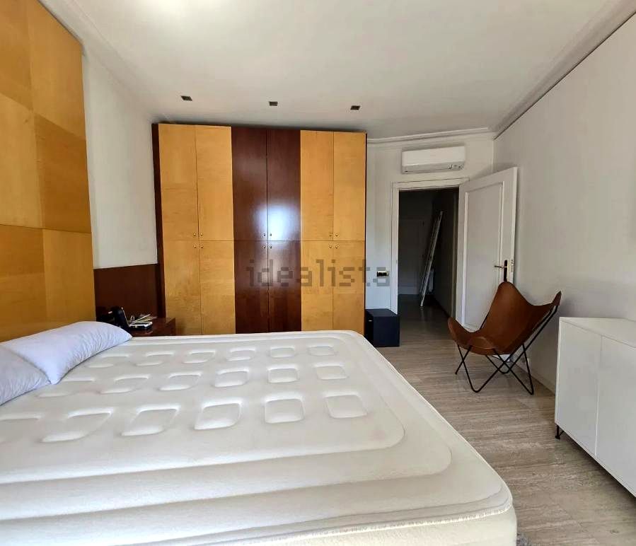 Piso · Barcelona · 5 hab.