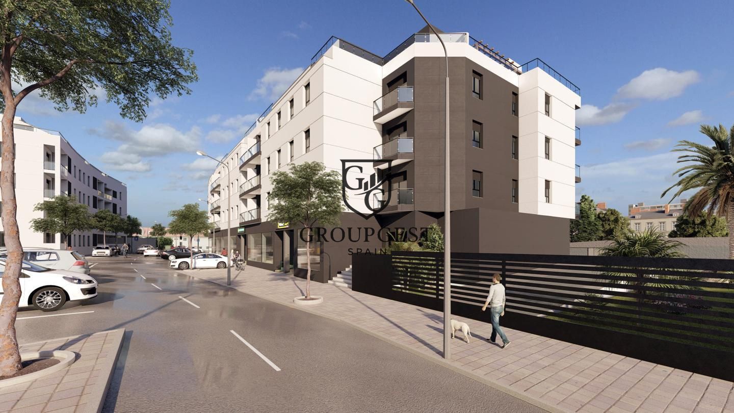 Piso en Calle Axarquia, Co√≠n, M√°laga de 62 m2