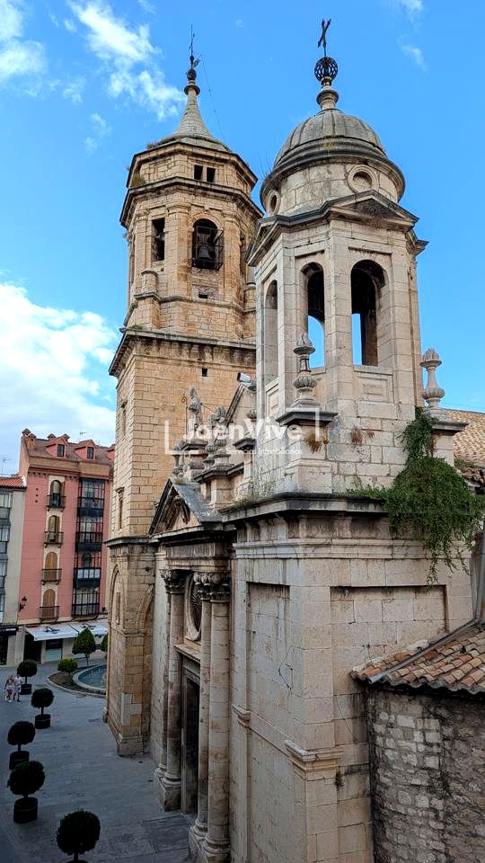 Piso en Calle Muñoz Garnica, Jaén, Jaén de 155 m2