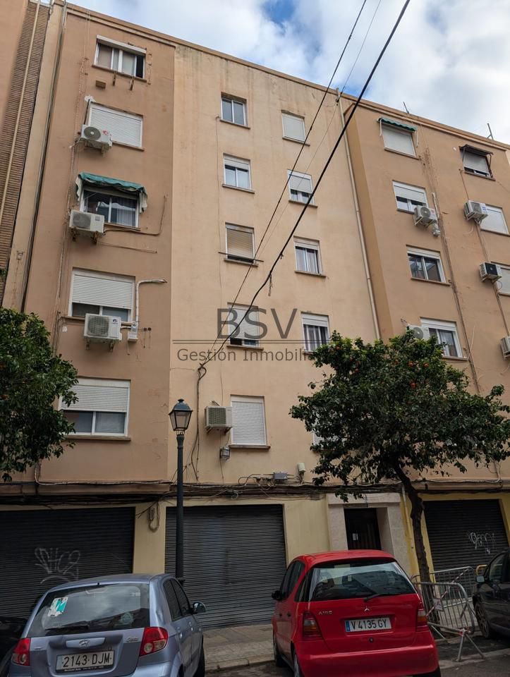 Piso en Avinguda de la Constitució 330, València, Valencia de 87 m2