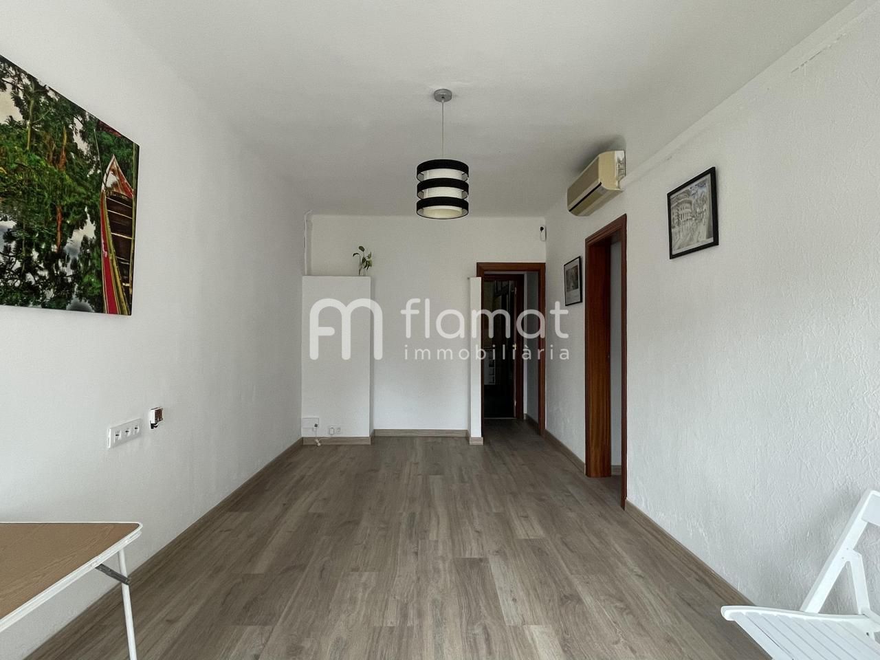 pisos en barcelona · carrer-dels-ferrocarrils-catalans-08038 265000€