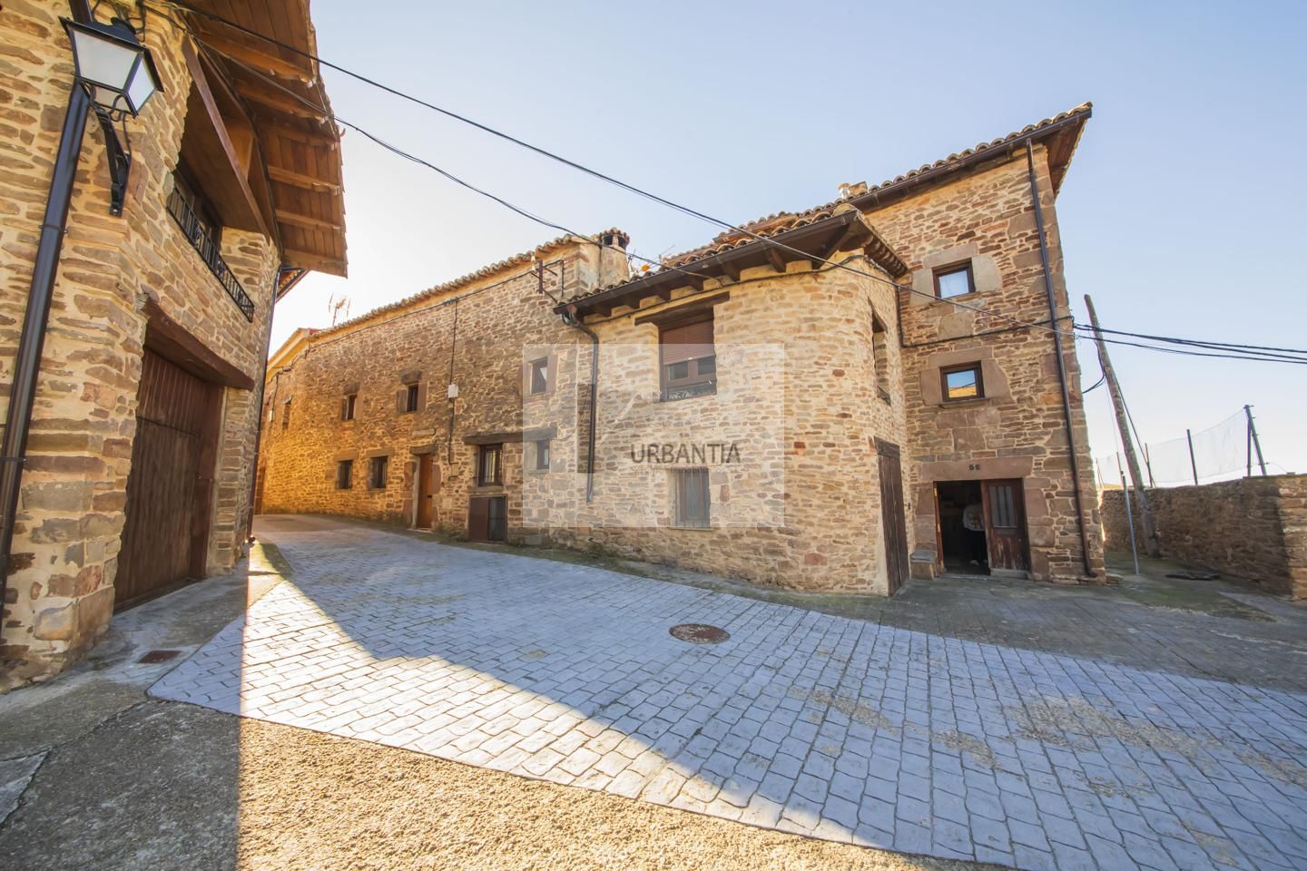 Casa rústica en Calle Mayor, Undués de Lerda, Zaragoza de 238 m2