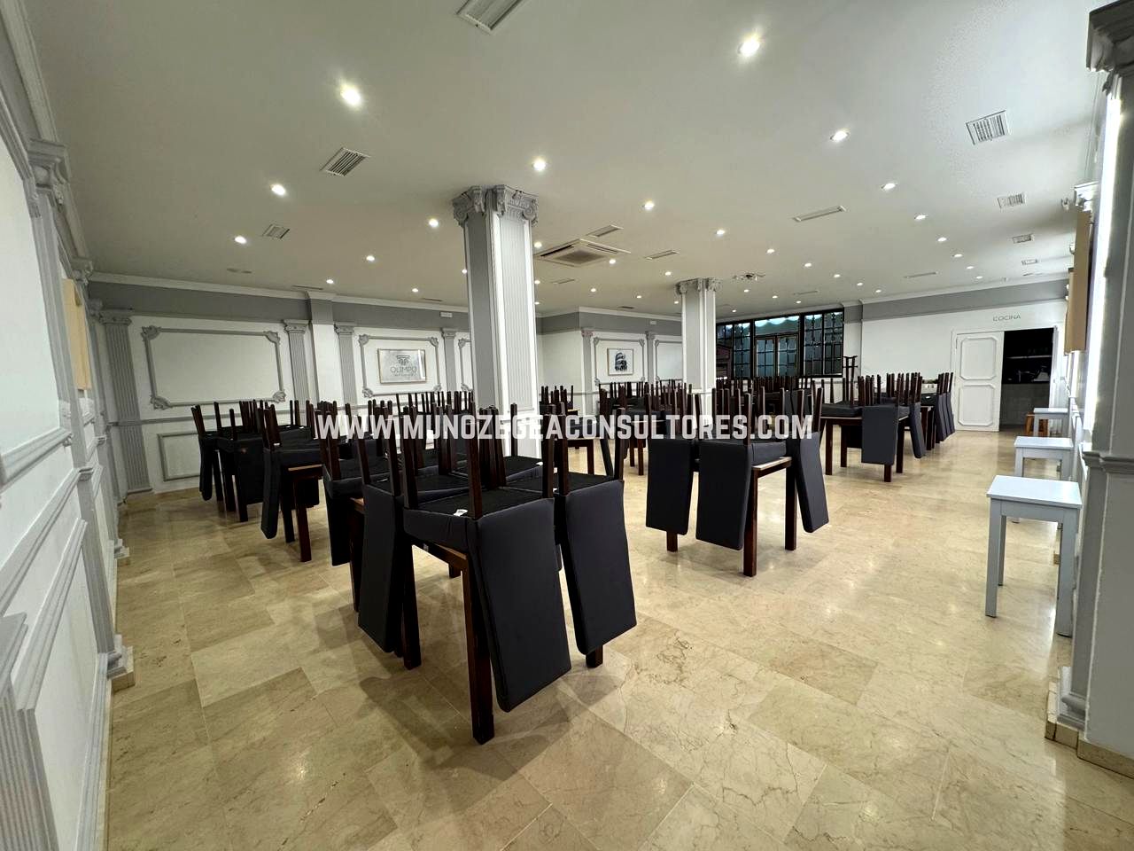 Local en Calle el Peso, Lucena, Córdoba de 300 m2