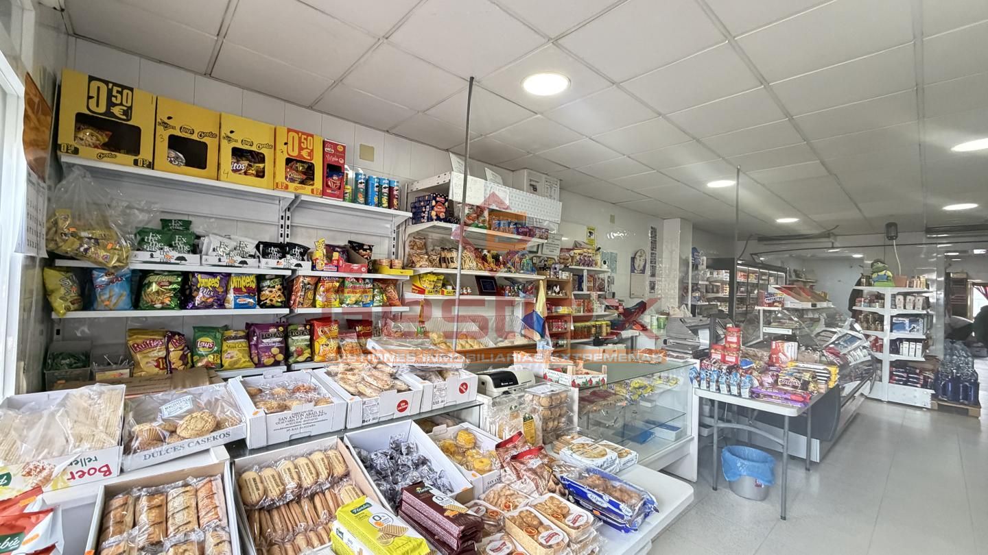 Local en Almendralejo, Badajoz de 134 m2