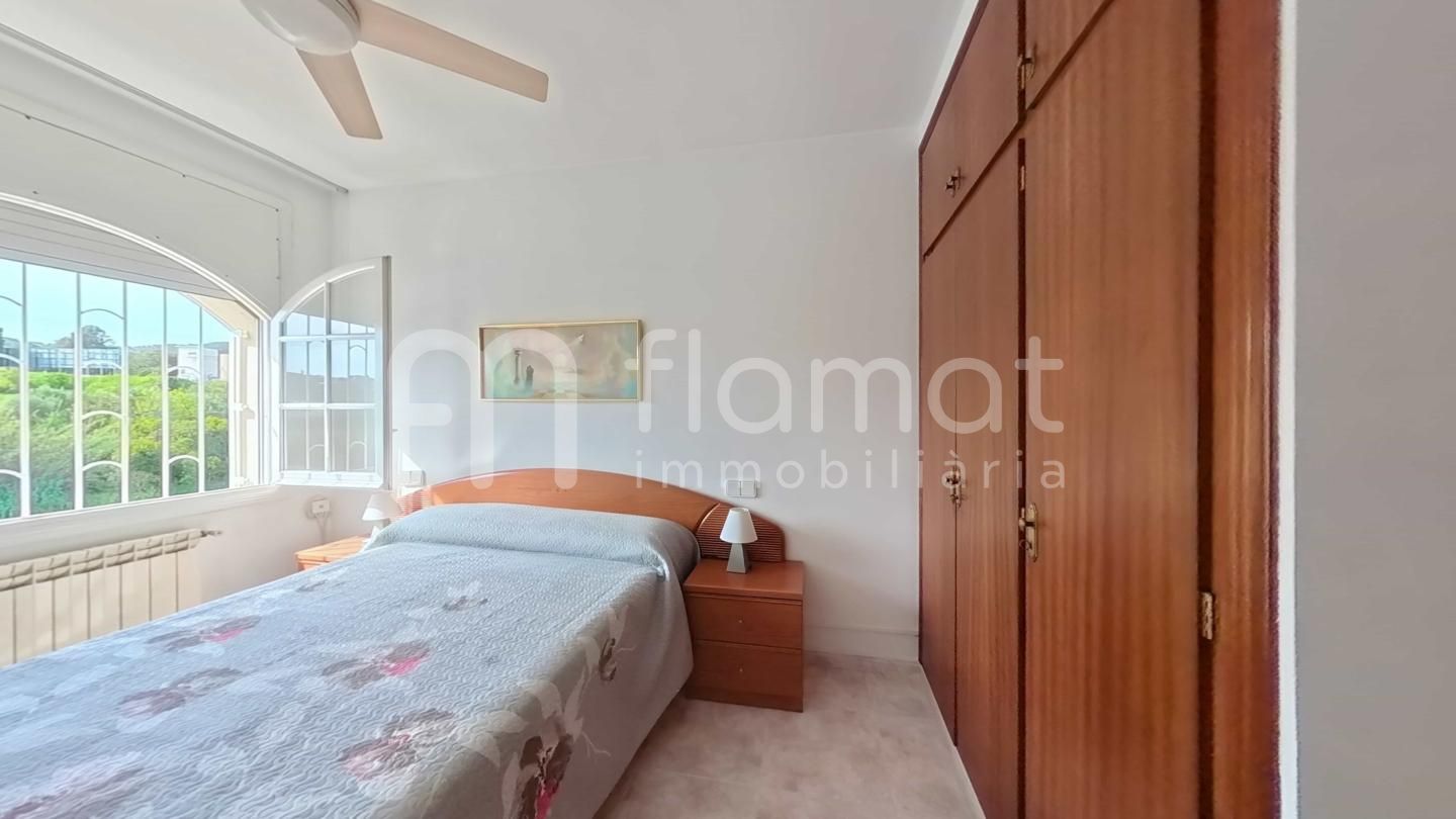 villas en santa-oliva · carrer-del-clavell-43710 295000€