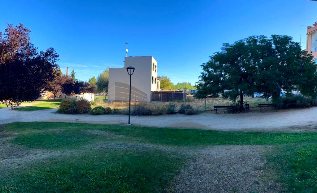 Terreno en Calle Cortes de Aragón, Tarazona, Zaragoza de 132 m2
