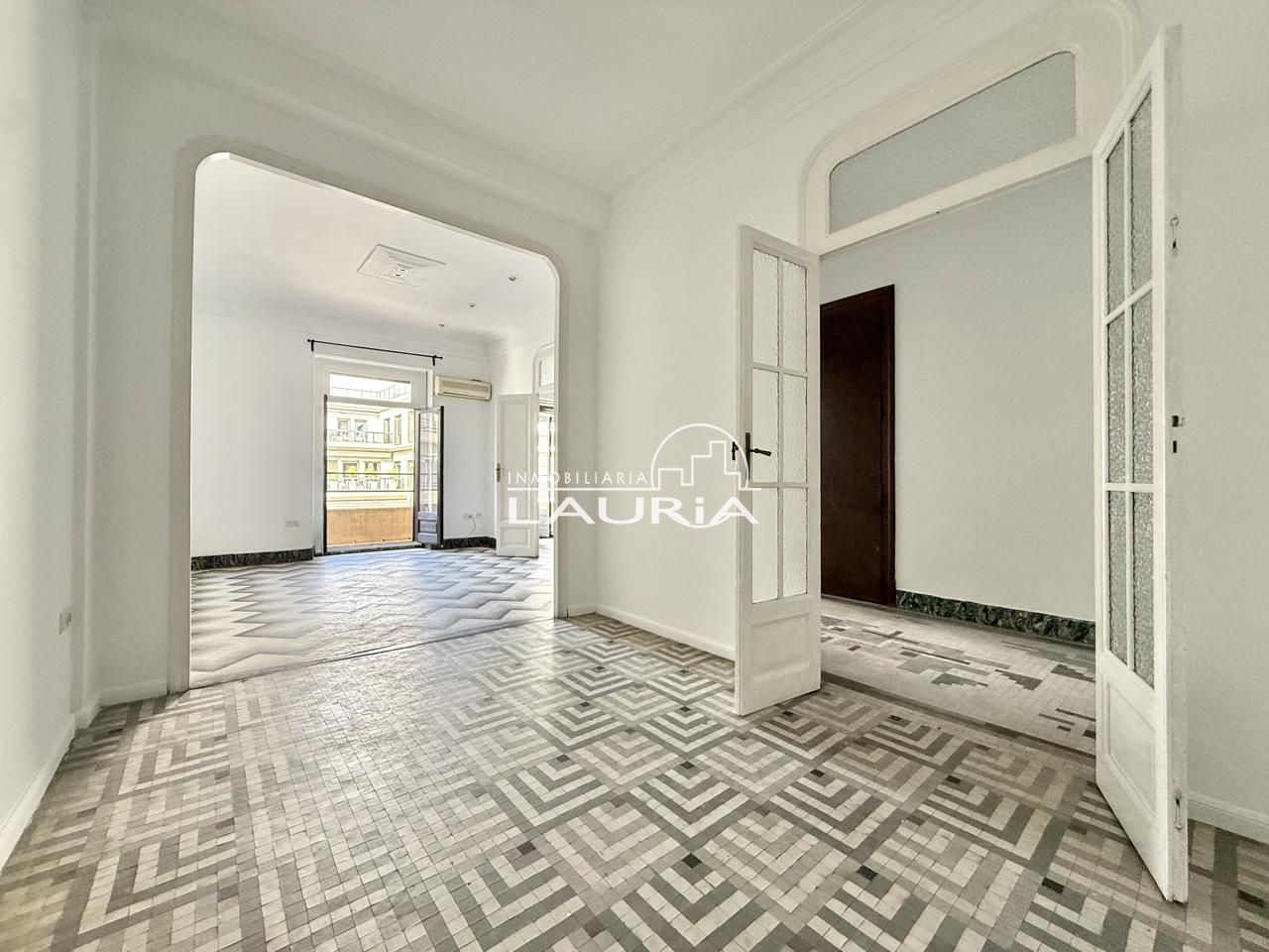 Oficina en San Vicente Mártir, Valencia, Valencia de 120 m2