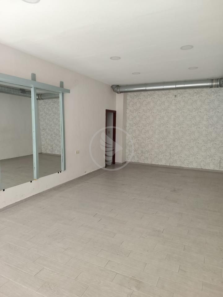 Shop in Calle Hernán Cortés, Linares, Jaén of 65 m2