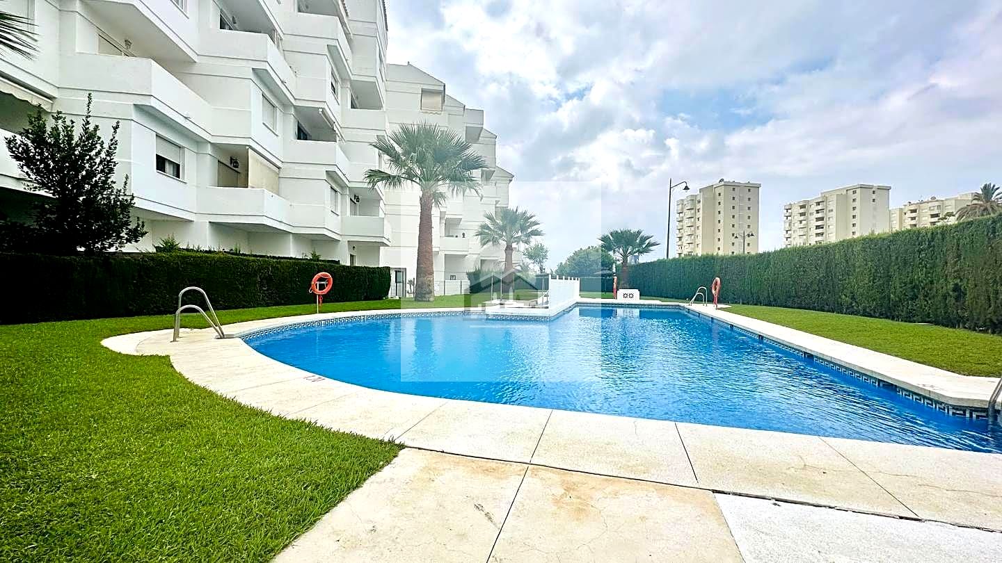 Piso en Calle Matías Prats, Estepona, Málaga de 80 m2