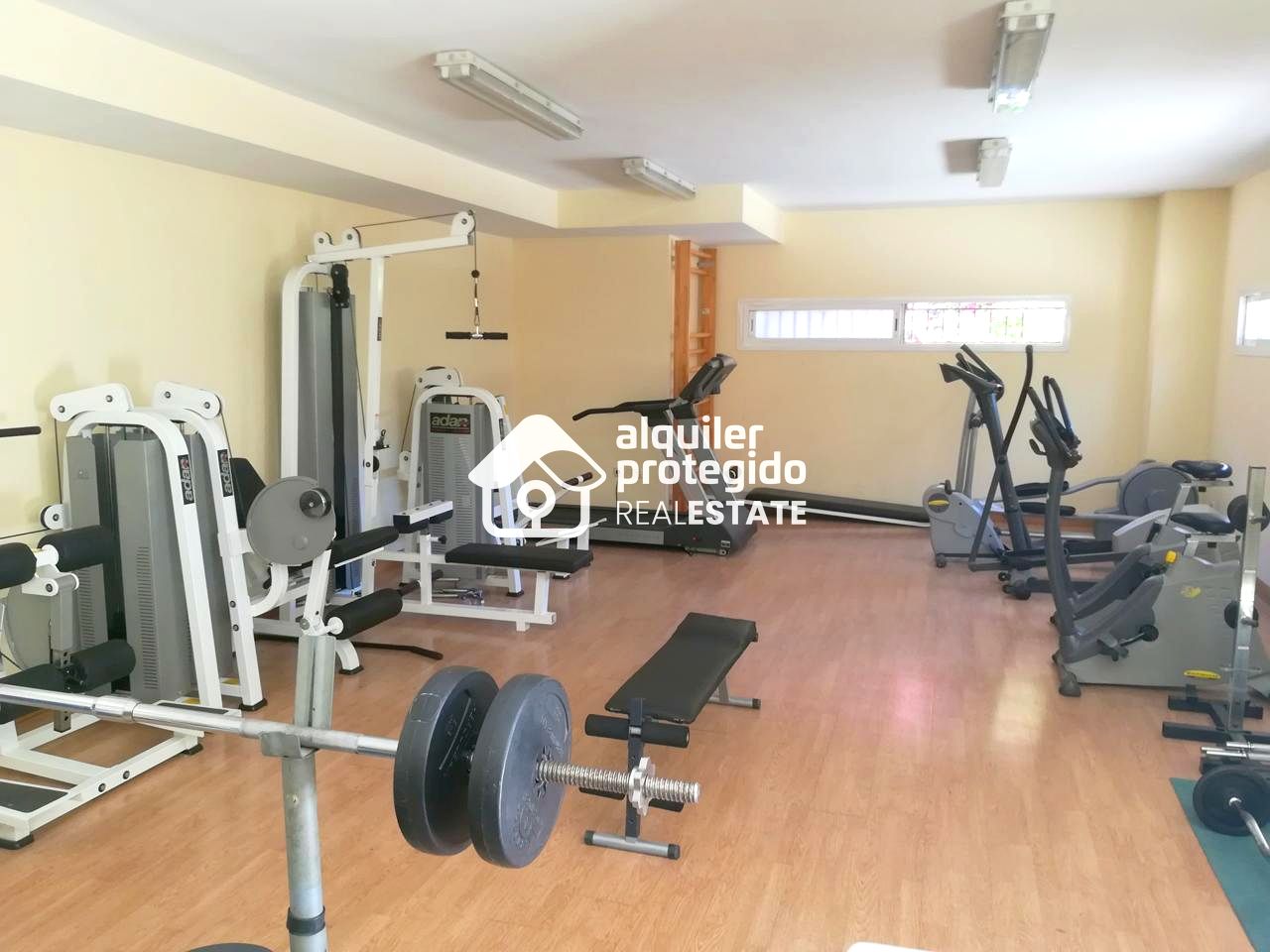 pisos en madrid · calle-secoya-28044 345000€