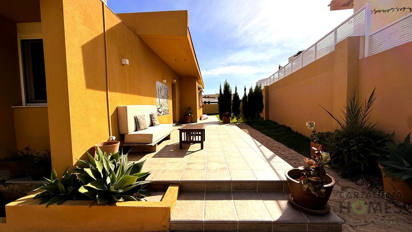 villas en cabo-de-palos · cala-flores 689000€