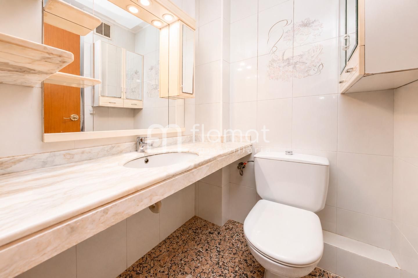 pisos en barcelona · avinguda-de-sant-ramon-nonat-08028 200000€