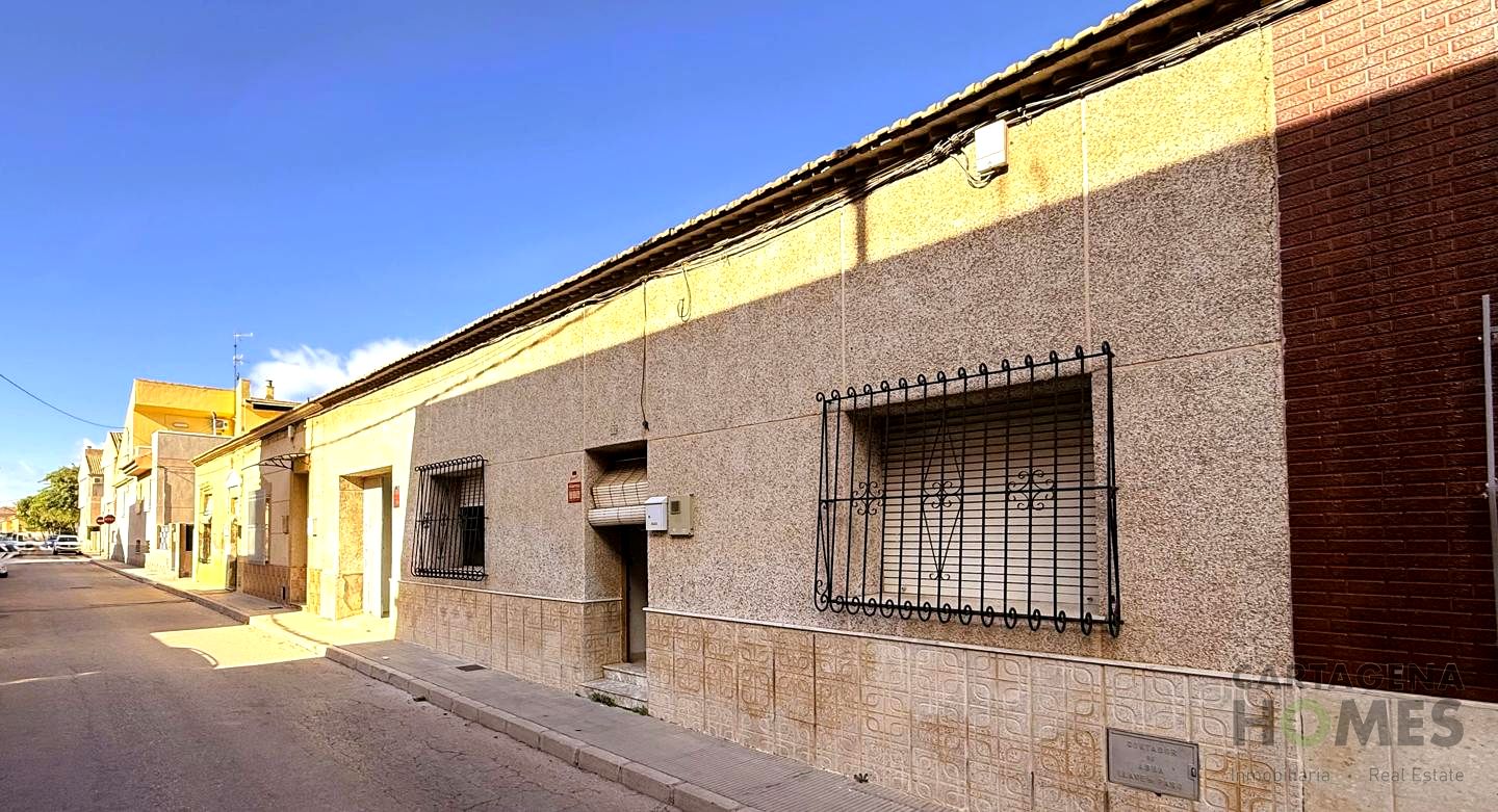 casas-adosadas en cartagena · los-dolores 199500€