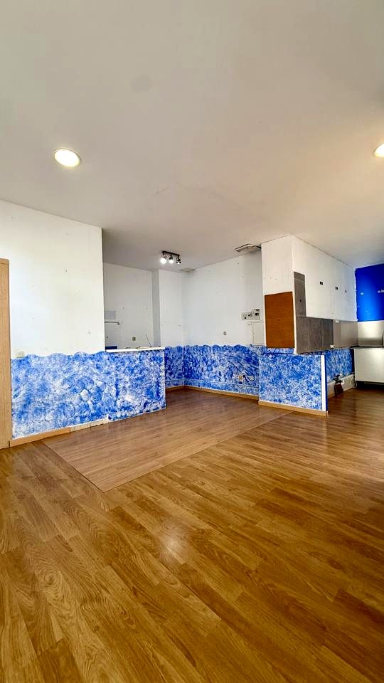 Local en Estepona, Málaga de 75 m2