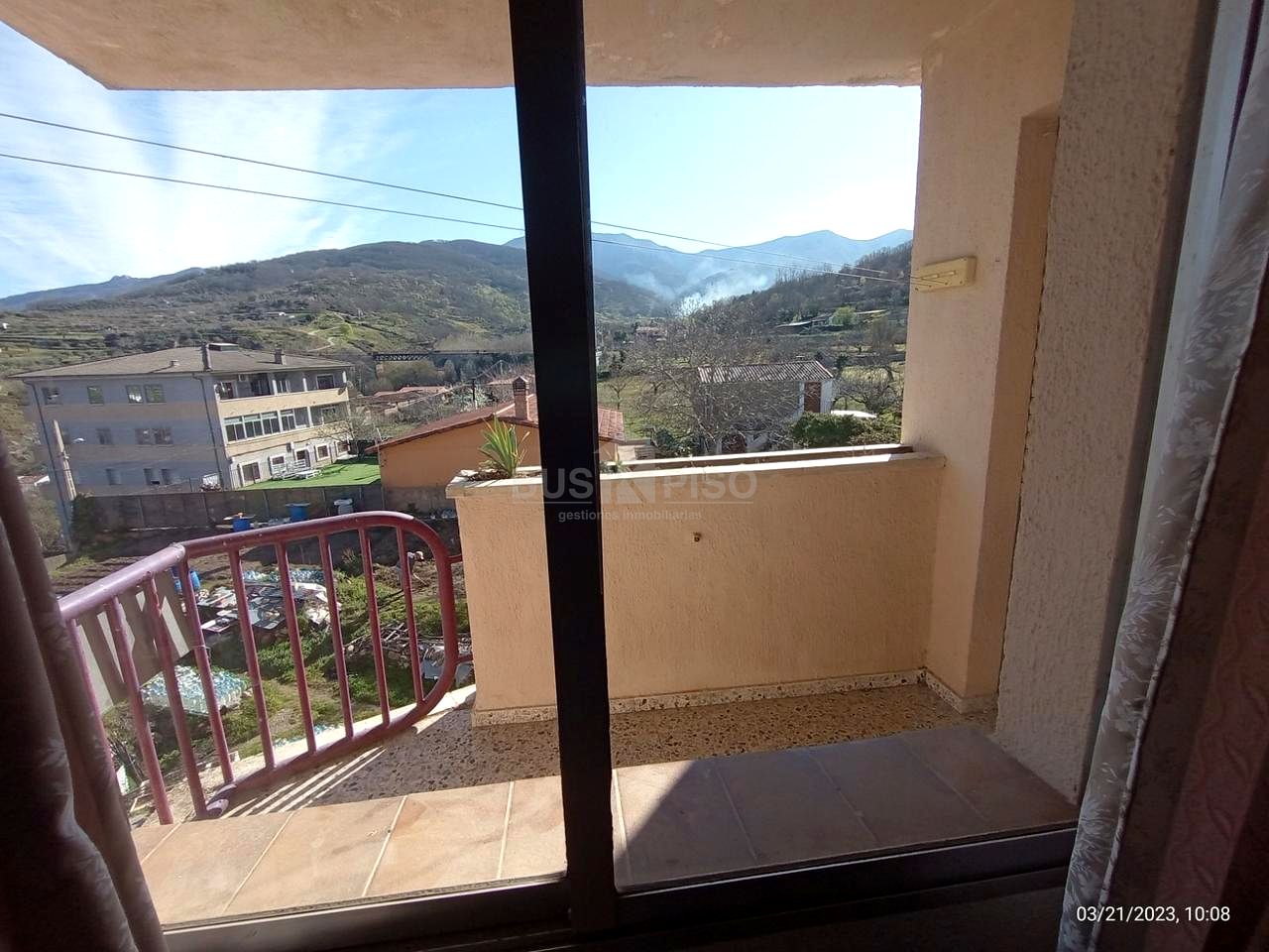 Piso en Calle Juan de la Plaza, Hervás, Cáceres de 85 m2