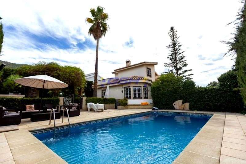 Casa / chalet en Calle E-2, Padul, Granada de 305 m2