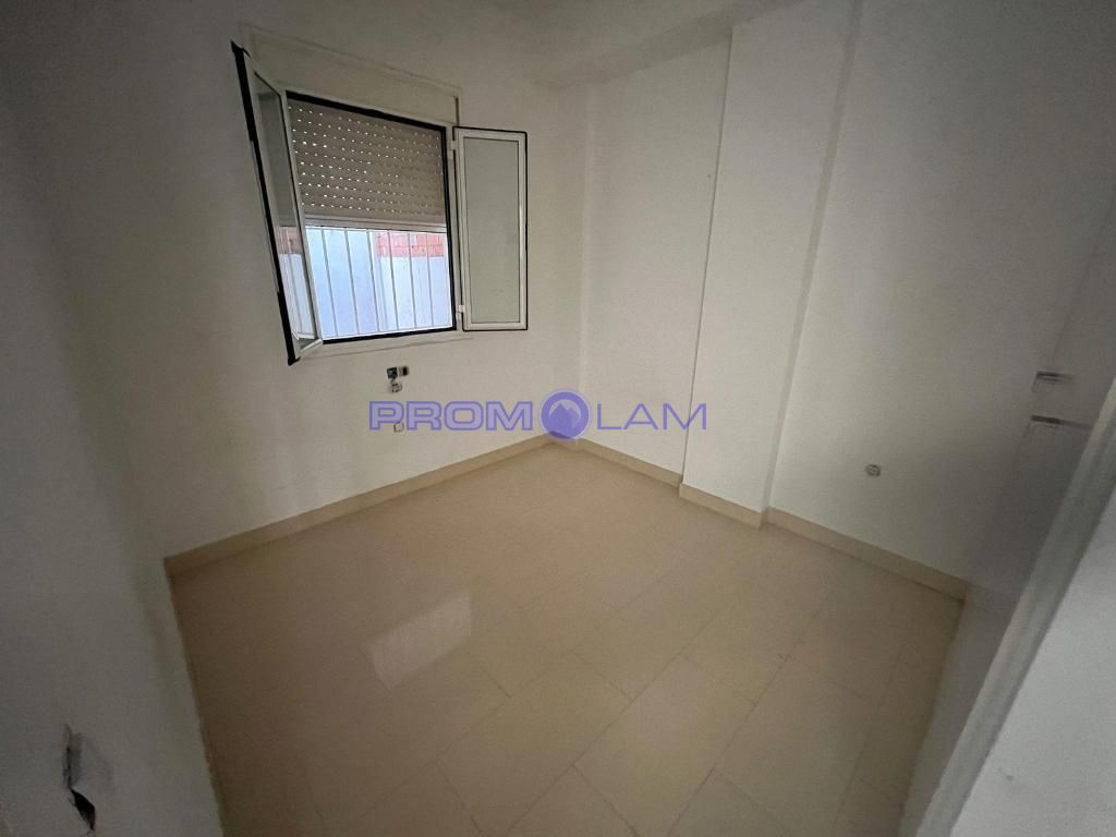 pisos en sevilla · calle-guadix-41006 99000€