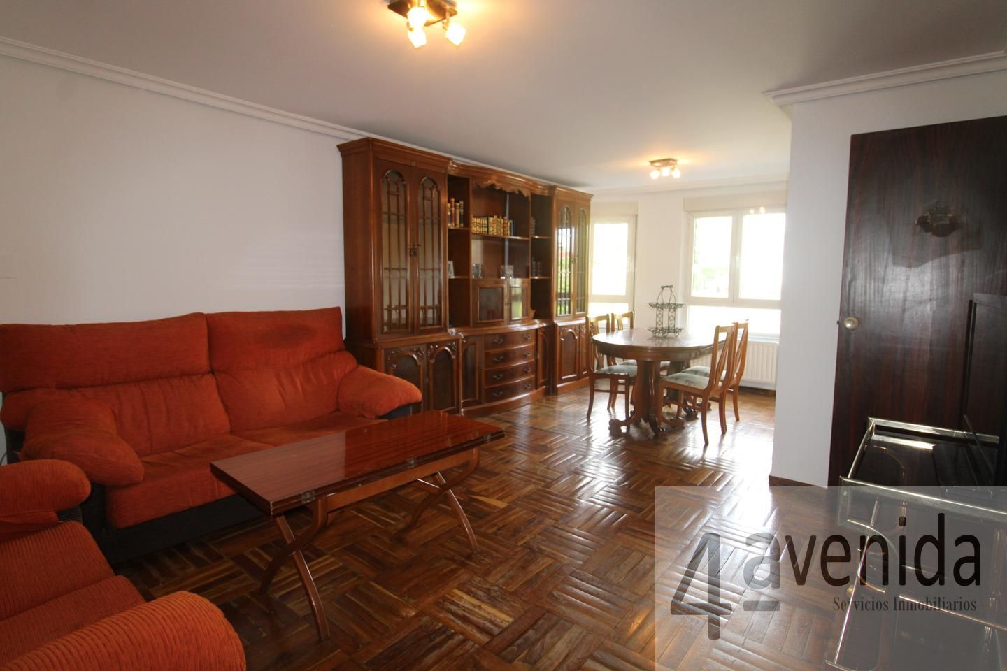 Flat in Calle Cimadevilla 36, Grado, Asturias of 137 m2