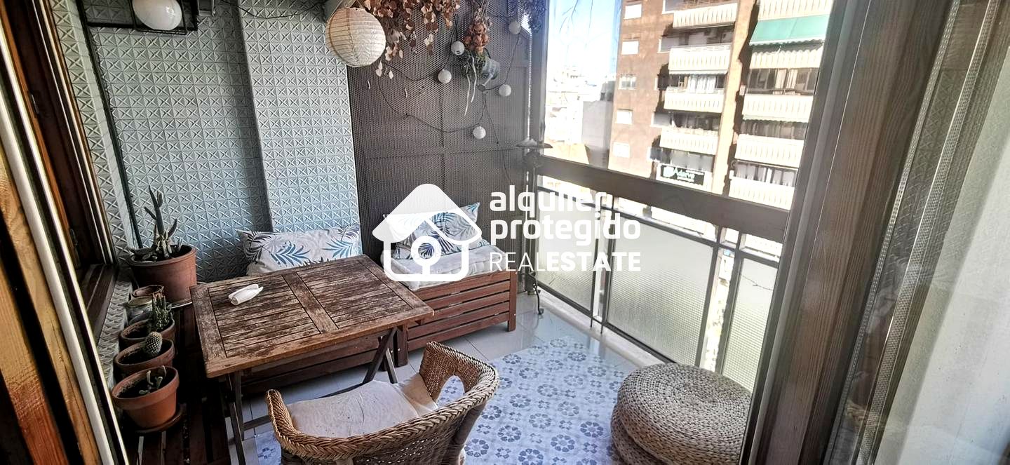 pisos en alicante-(alacant) · centro 1400€