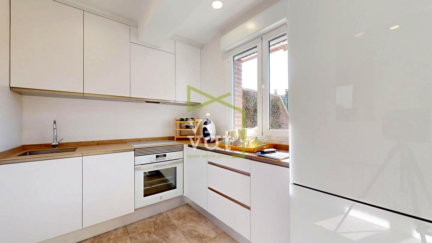 Piso en Calle Darío de Regoyos, Oviedo, Asturias de 101 m2