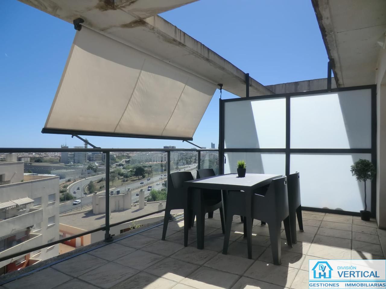 Piso en Carrer Dauradella, València, Valencia de 85 m2