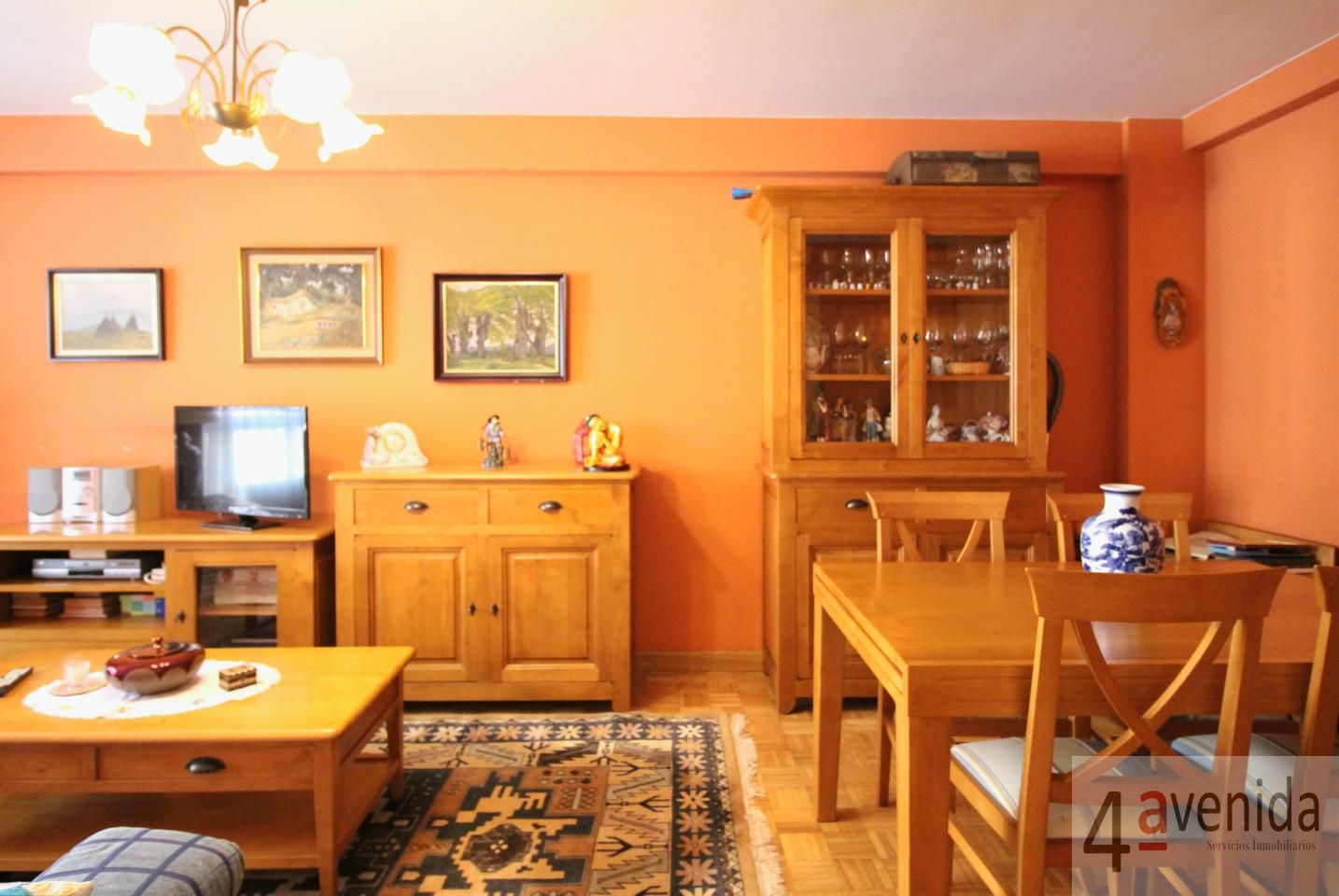 Piso en Calle Carlos Casanueva Varas 12, Oviedo, Asturias de 80 m2