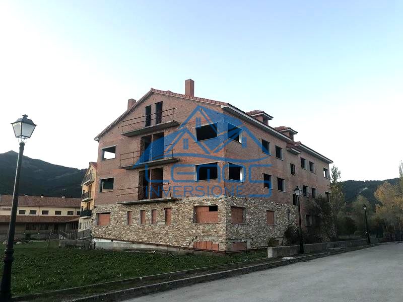 Building in Calle el Soto, Boñar, León of 3177 m2