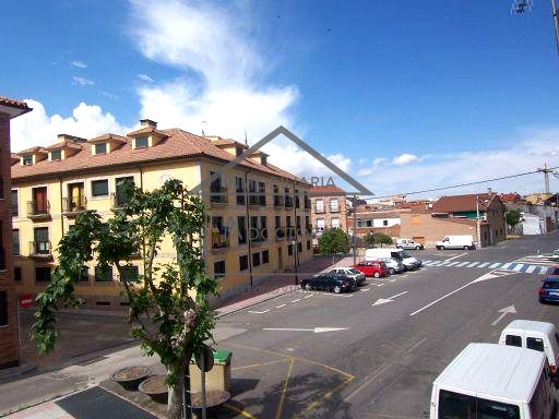 Piso en Calle Arenal, Casarrubios del Monte, Toledo de 130 m2