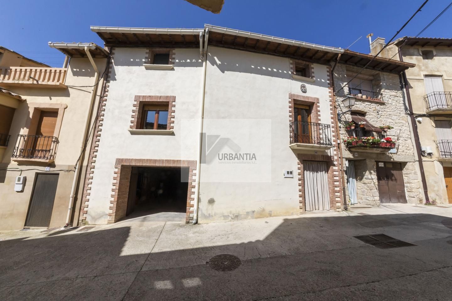 Casa / chalet en Calle Virgen del Castillo, Miranda de Arga, Navarra de 585 m2