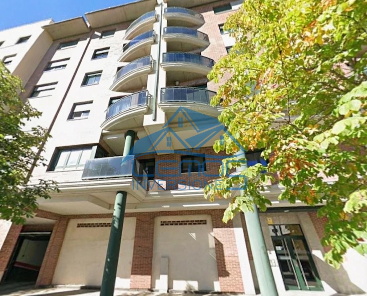 Piso en AVDA JOSE AGUADO 42, LEÓN, León de 2 m2