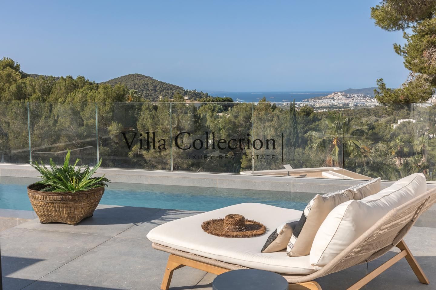 Casa / chalet en Carrer Sirius, Ibiza, Islas Baleares de 426 m2