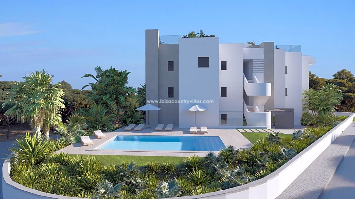 Beautiful and efficient flat with garden in Cala Llenya