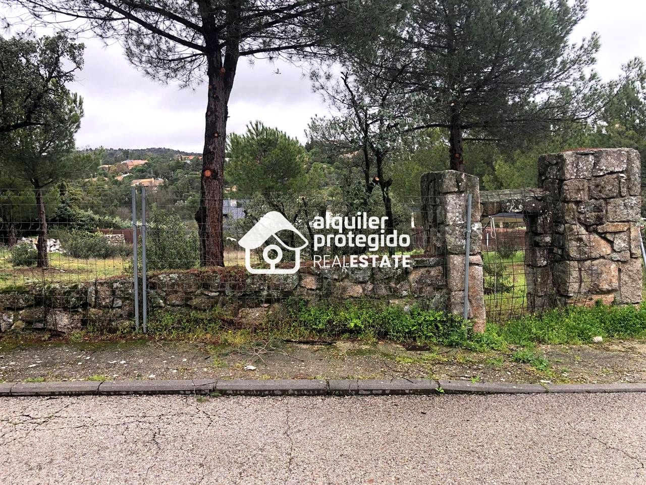 terrenos en madrid · calle-guadalhorce-28250 550000€