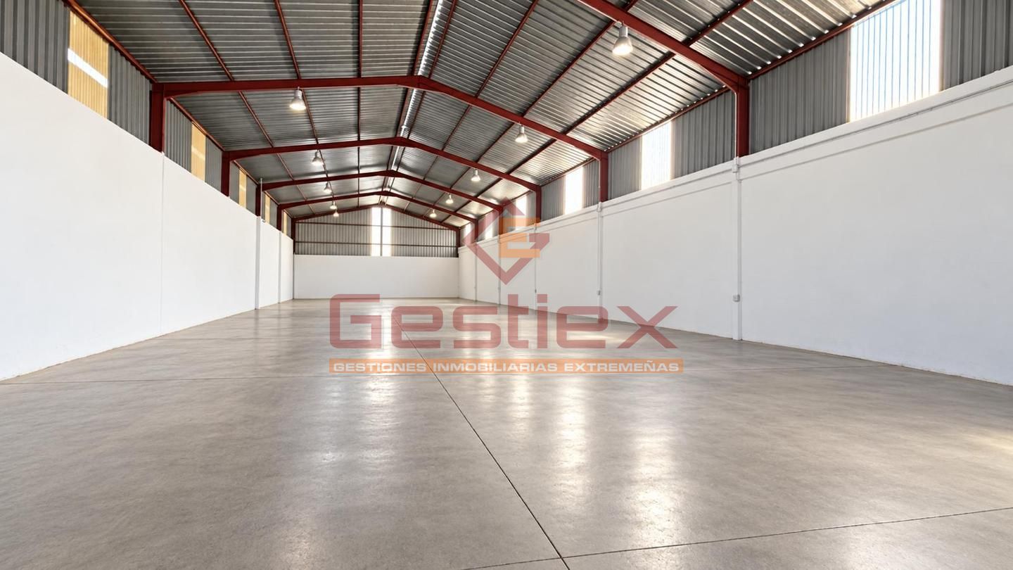 Nave industrial en Almendralejo, Badajoz de 626 m2
