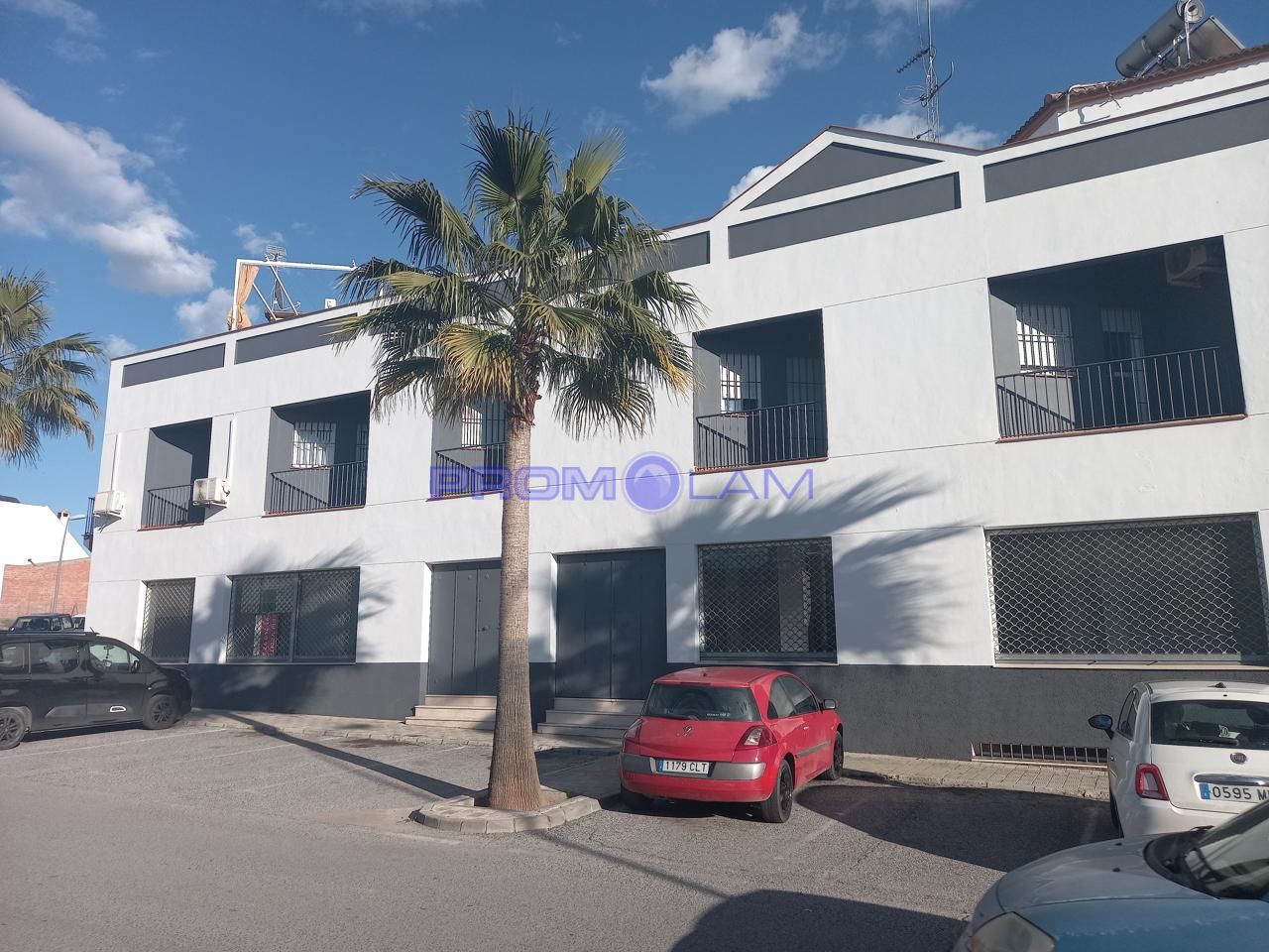 locales-comerciales en aznalcazar · none 79900€