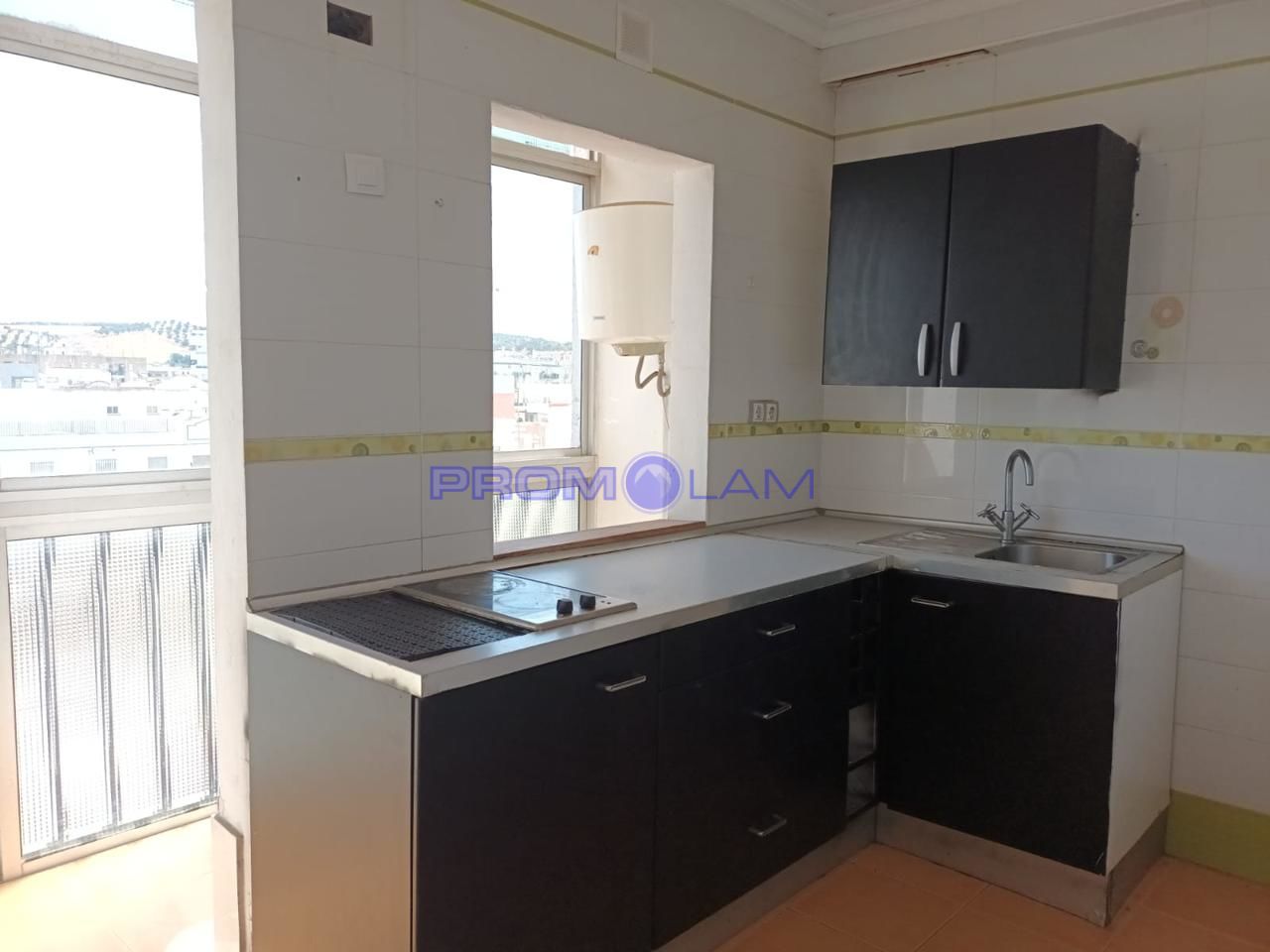 pisos en camas · calle-formentor-41900 69000€