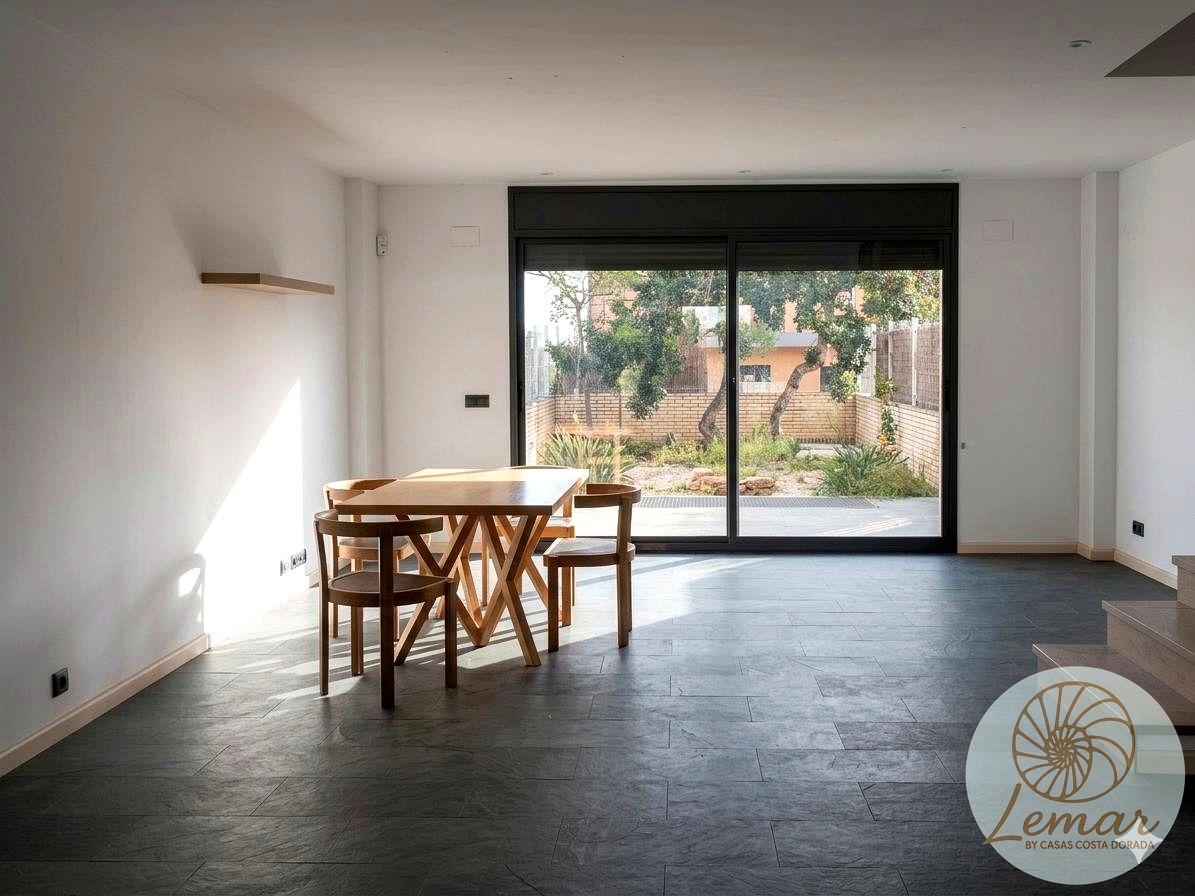 Casa / chalet en Carrer Joan Baptista Gallart, L'Ametlla de Mar, Tarragona de 194 m2