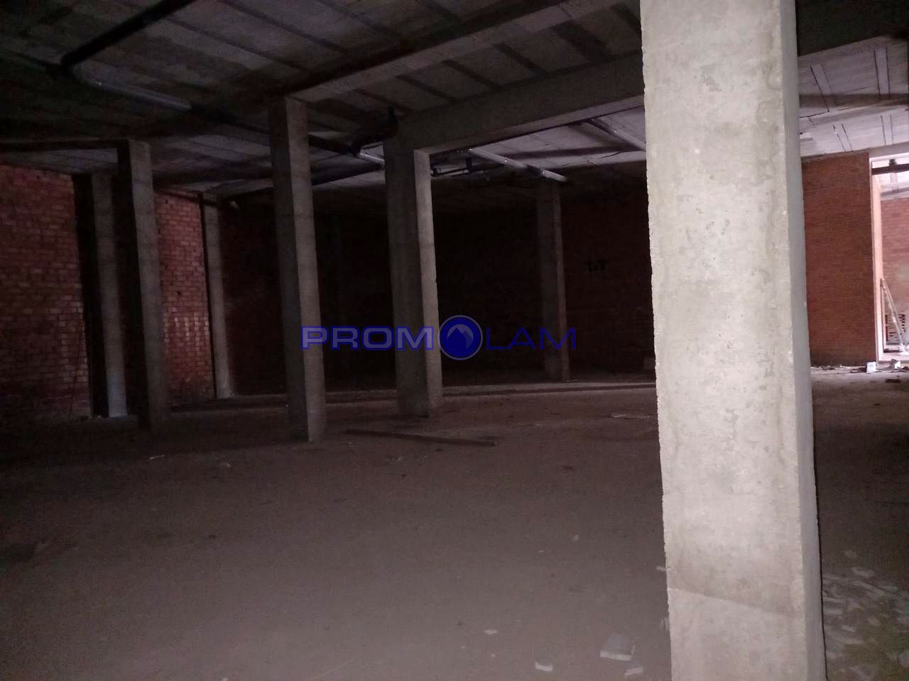 locales-comerciales en mairena-del-aljarafe · none 349000€