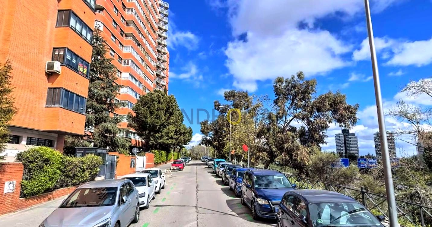 Piso en Calle de Pastora Imperio, Madrid, Madrid de 183 m2