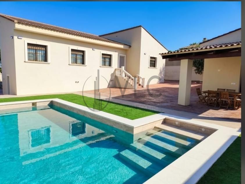 Casa / chalet en Turís, Valencia de 313 m2