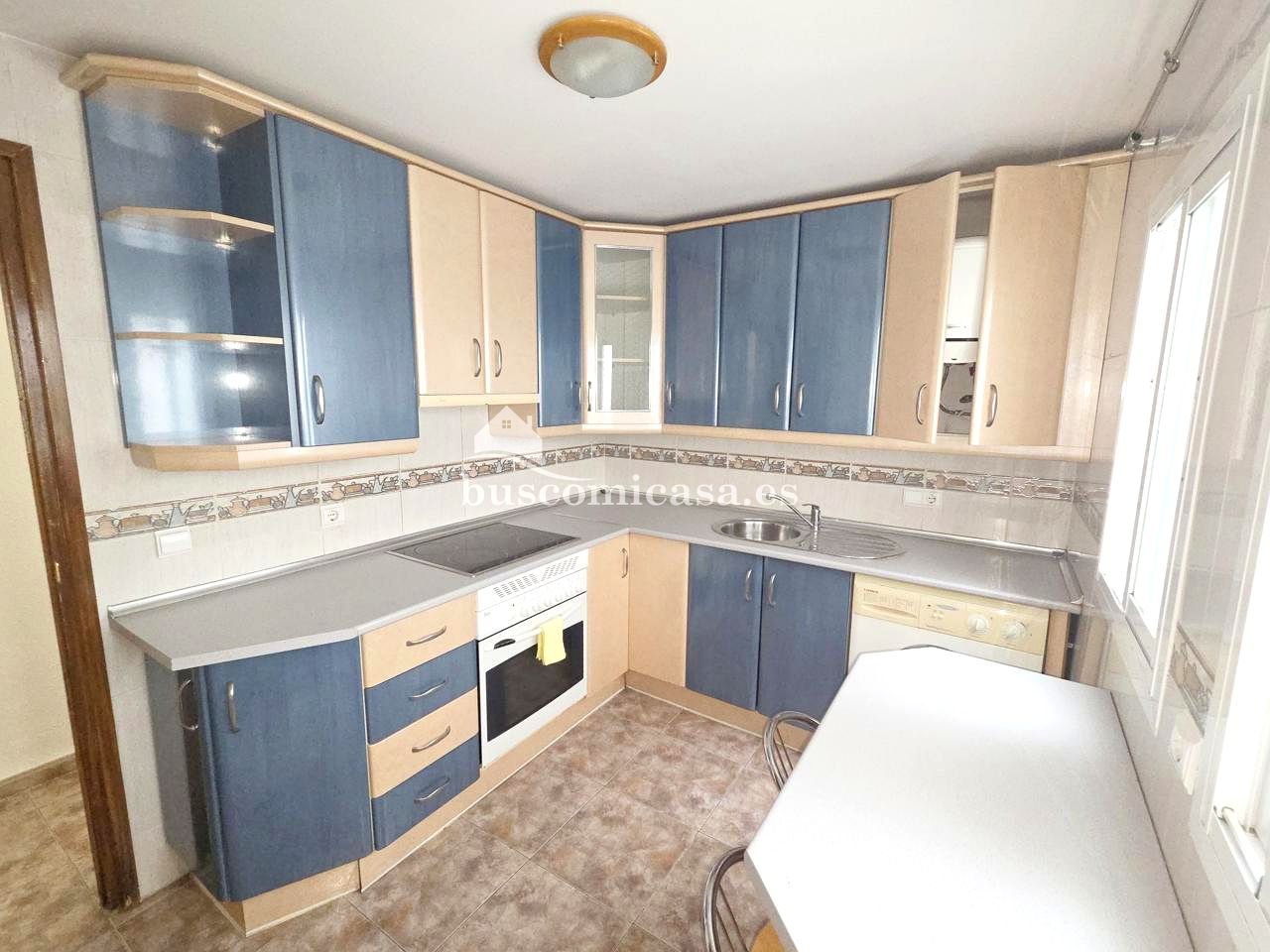 Piso en Calle Nuestra Señora del Perpetuo Socorro, Jaén, Jaén de 85 m2