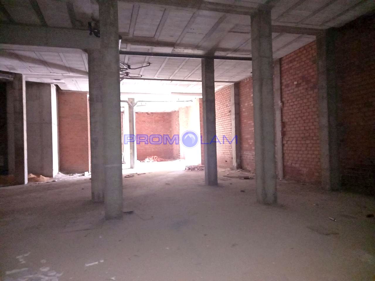 locales-comerciales en mairena-del-aljarafe · none 349000€