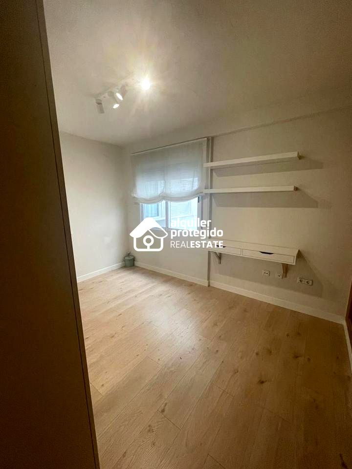 pisos en alicante-(alacant) · centro 1400€