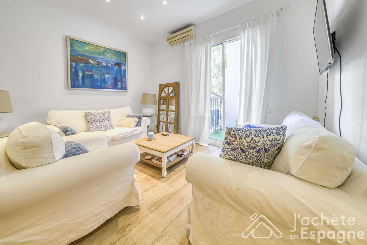 Flat in Carrer de n'Amargós, Barcelona, Barcelona of 101 m2