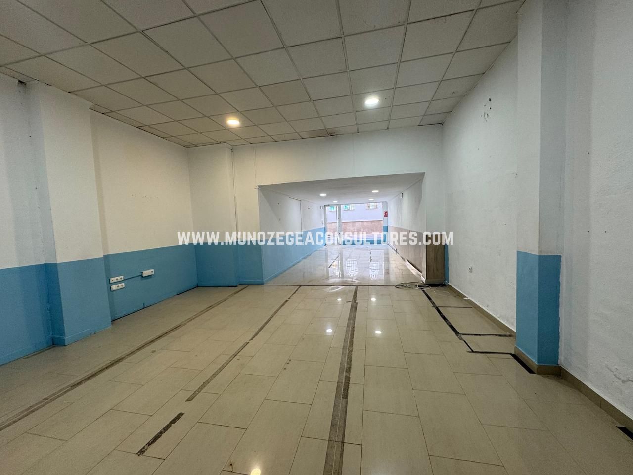 Local en Calle Pedro Angulo, Lucena, Córdoba de 170 m2